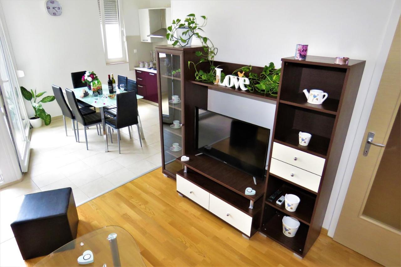 Apartment West Макарска Экстерьер фото
