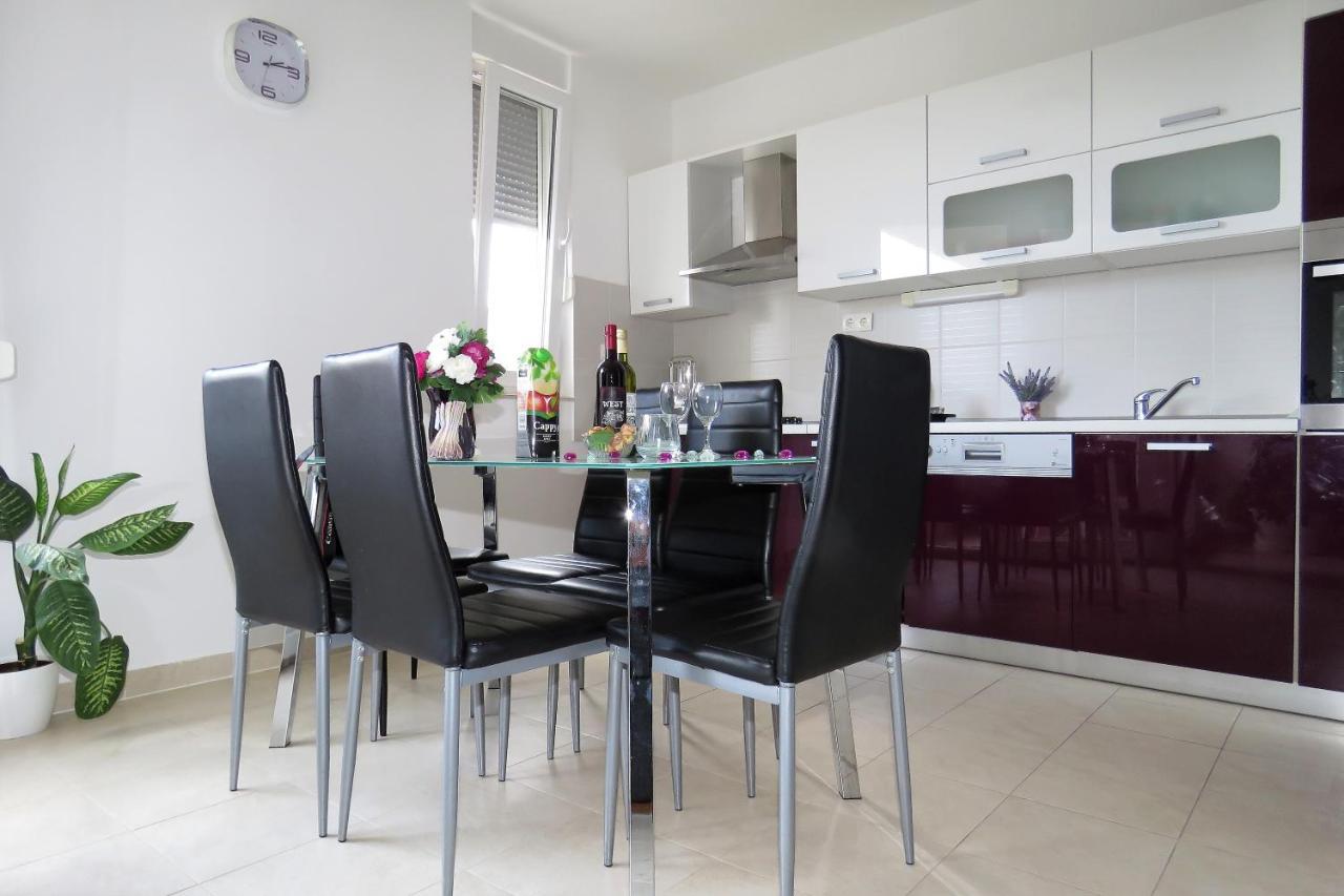 Apartment West Макарска Экстерьер фото