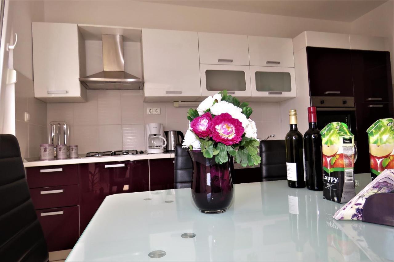 Apartment West Макарска Экстерьер фото