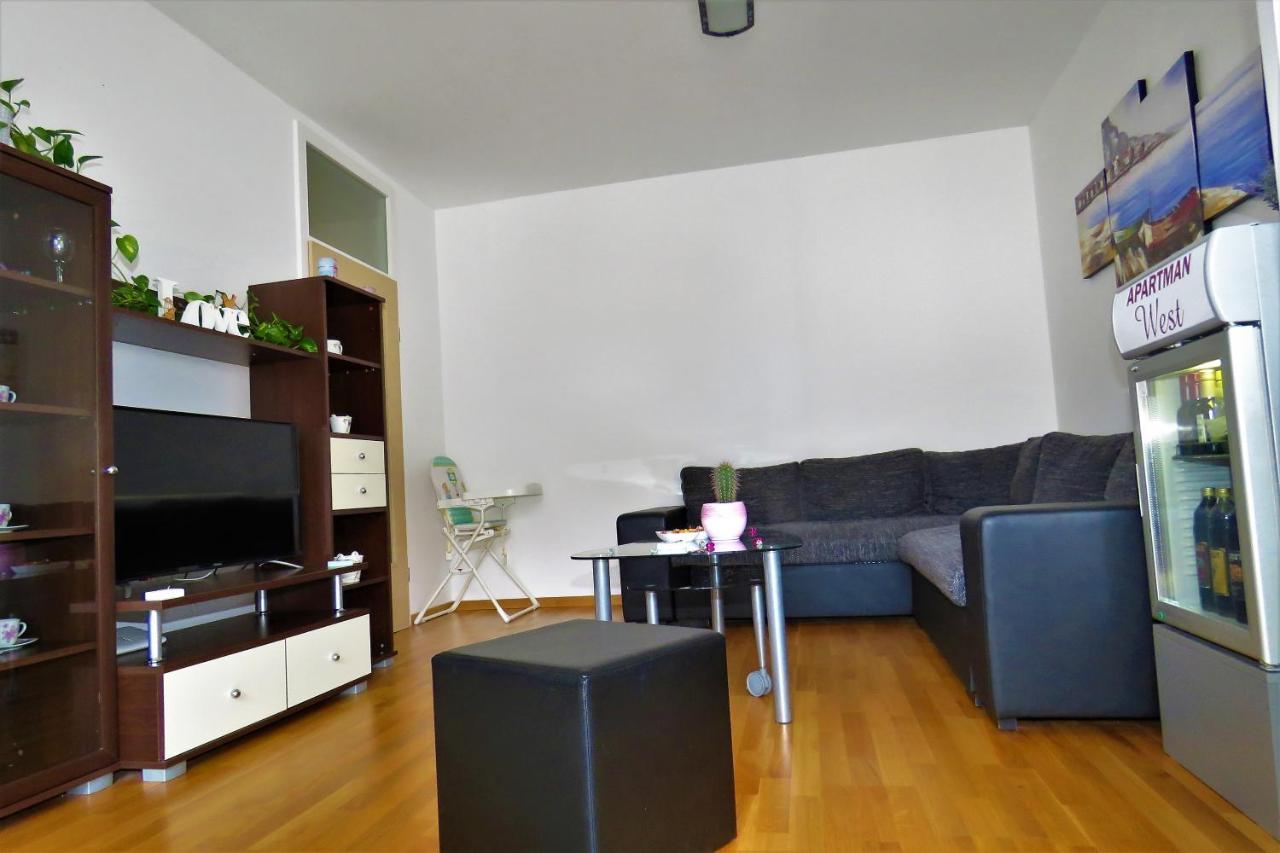 Apartment West Макарска Экстерьер фото